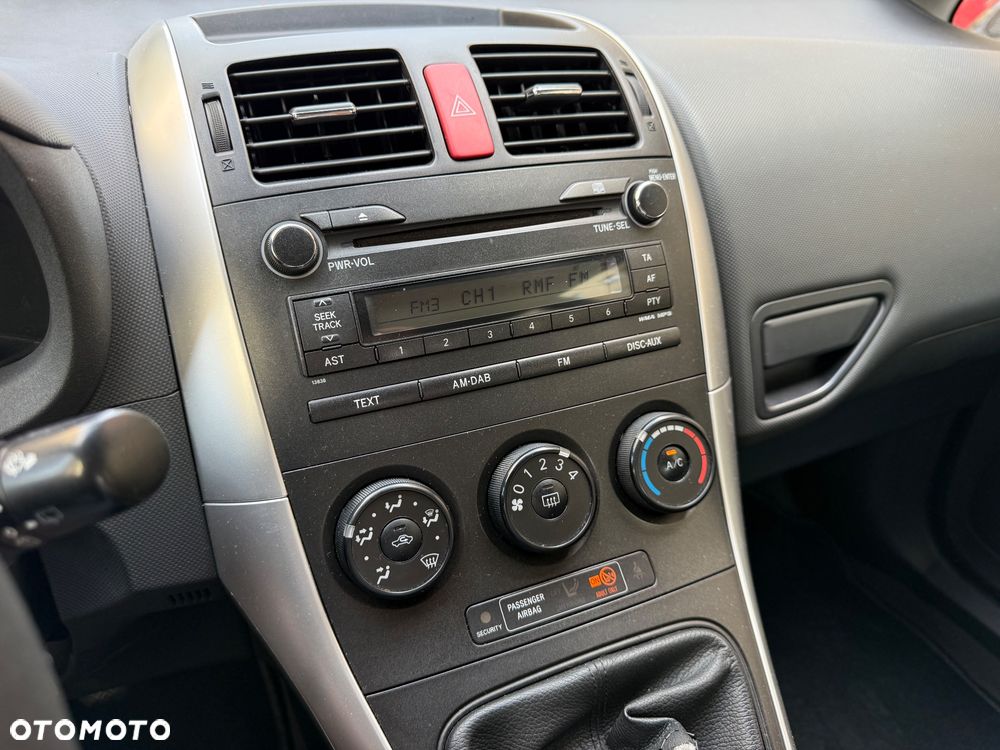 Toyota Auris 1.4 D-4D Life - 13