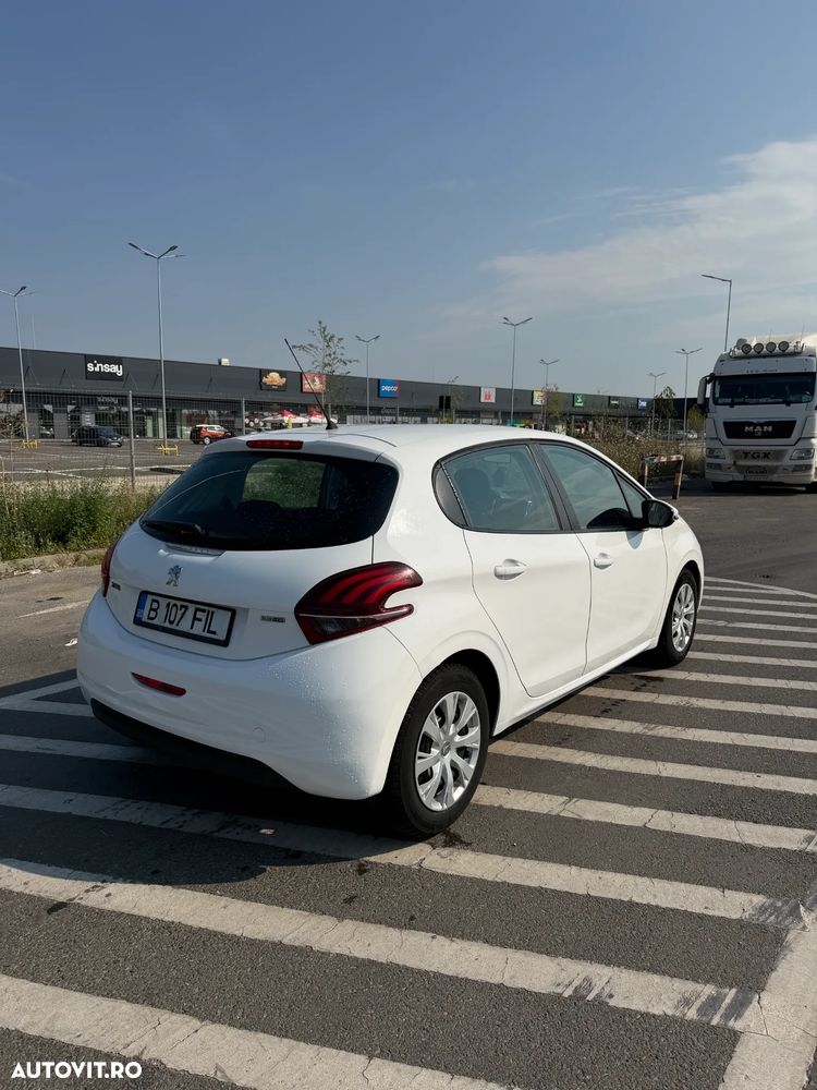 Peugeot 208 1.6 BlueHDi FAP Style - 6