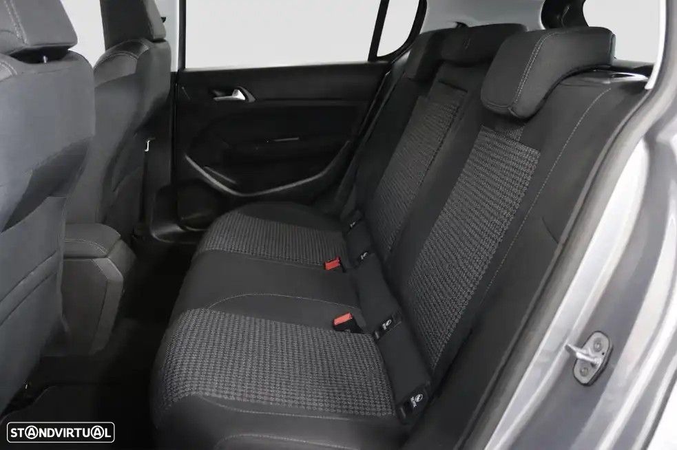 Peugeot 308 - 11