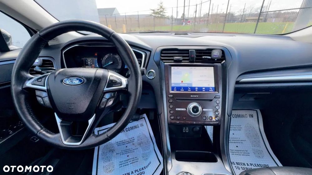 Ford Fusion 2.0 EcoBoost Titanium - 20