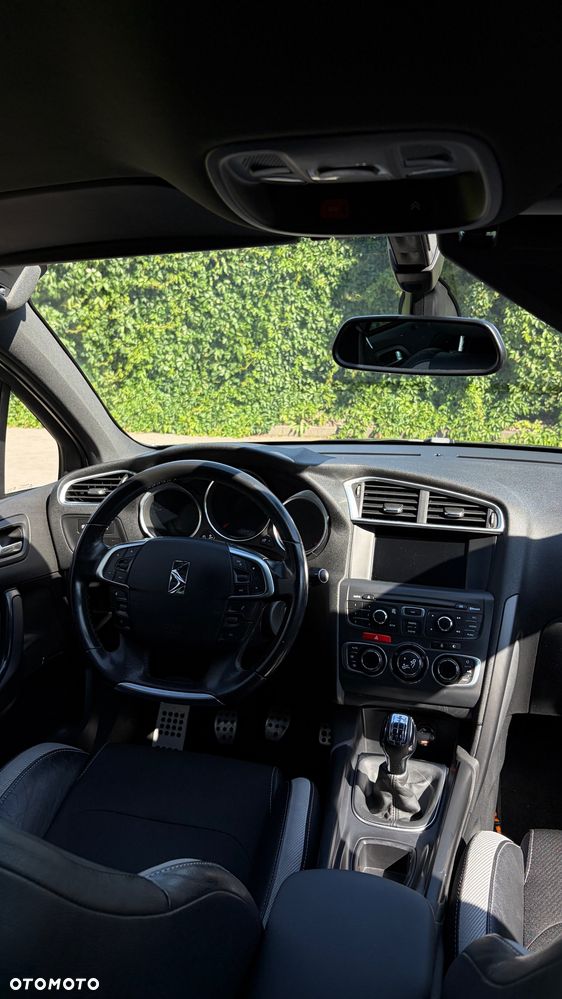 Citroën DS4 1.6 VTi SoChic - 12