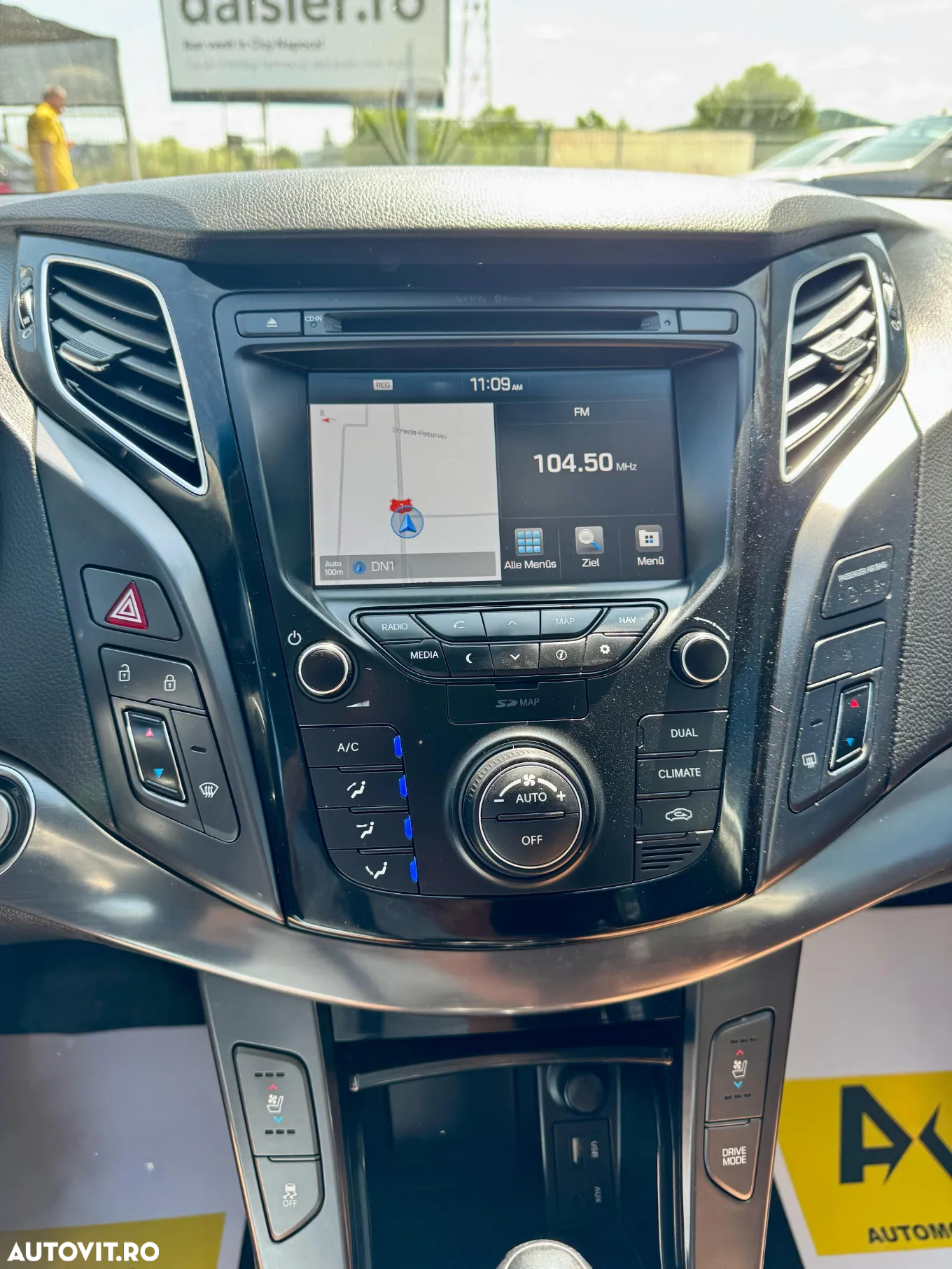Hyundai i40 Kombi blue 1.7 CRDi DCT Premium - 39