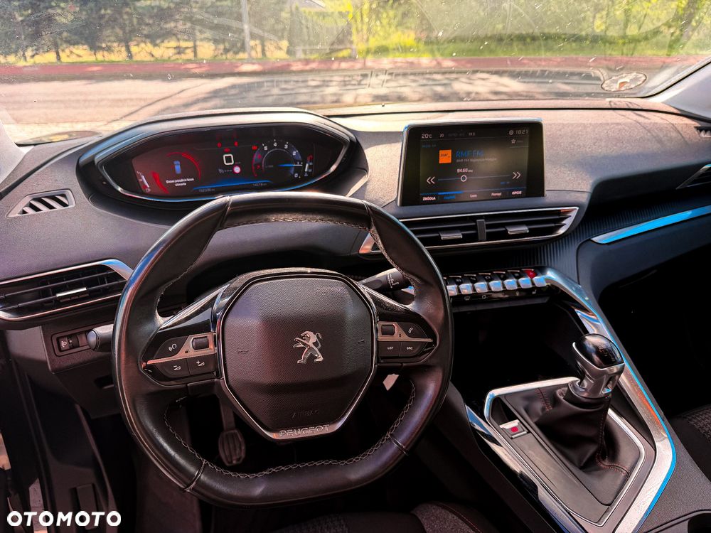 Peugeot 3008 PureTech 130 Stop & Start GPF Allure - 8