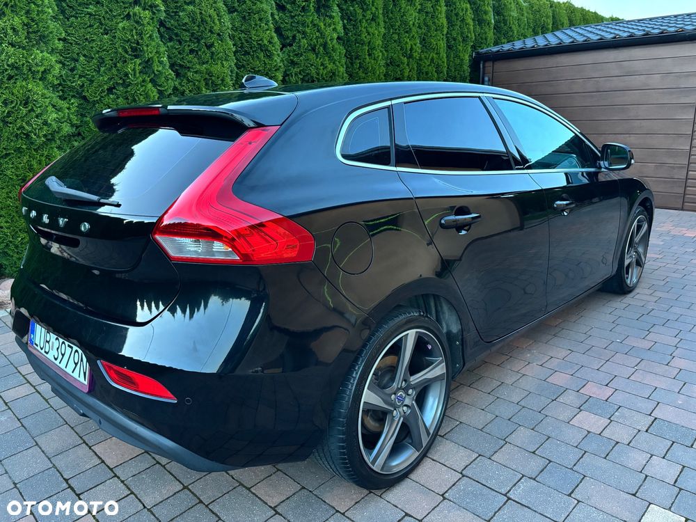 Volvo V40 D2 Summum - 9
