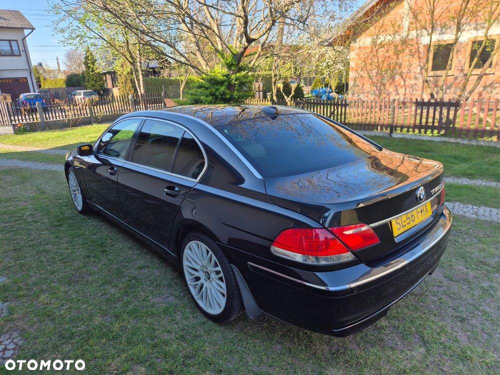 BMW Seria 7 - 7
