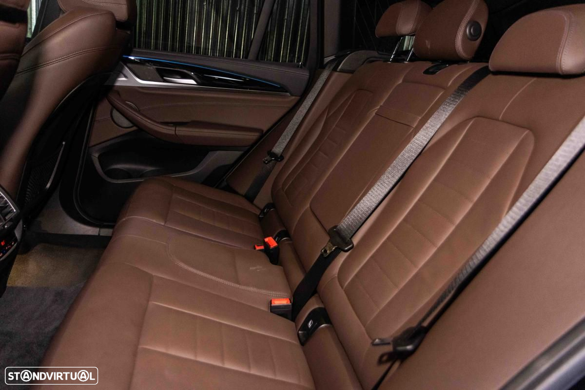 BMW iX3 M Sport Inspiring - 53