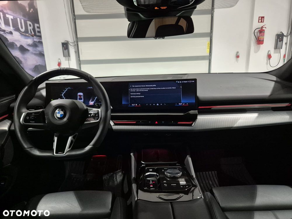 BMW Seria 5 520d xDrive mHEV M Sport - 11