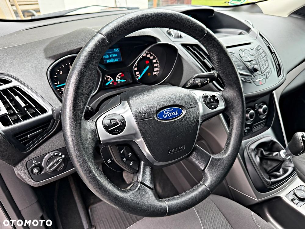Ford Kuga 2.0 TDCi 2x4 Trend - 21