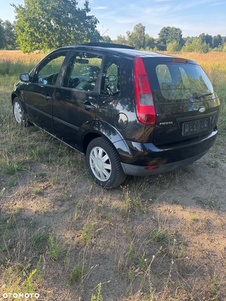 Ford Fiesta 1.4 Ambiente - 2