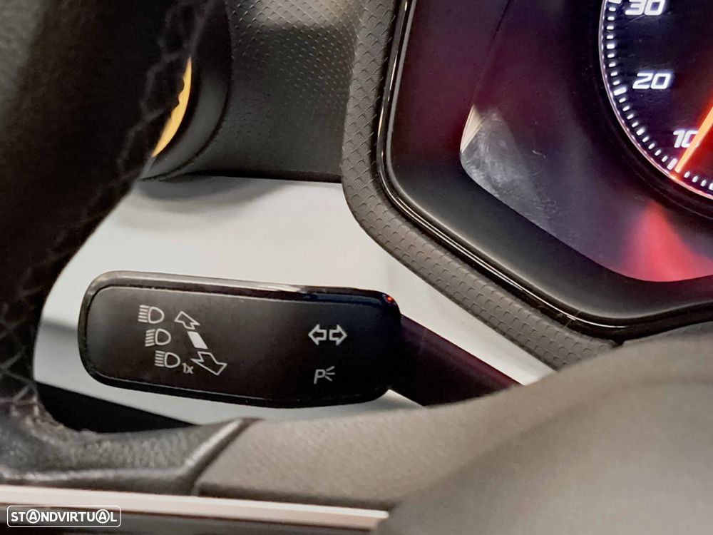 SEAT Arona 1.0 TSI Style DSG - 6