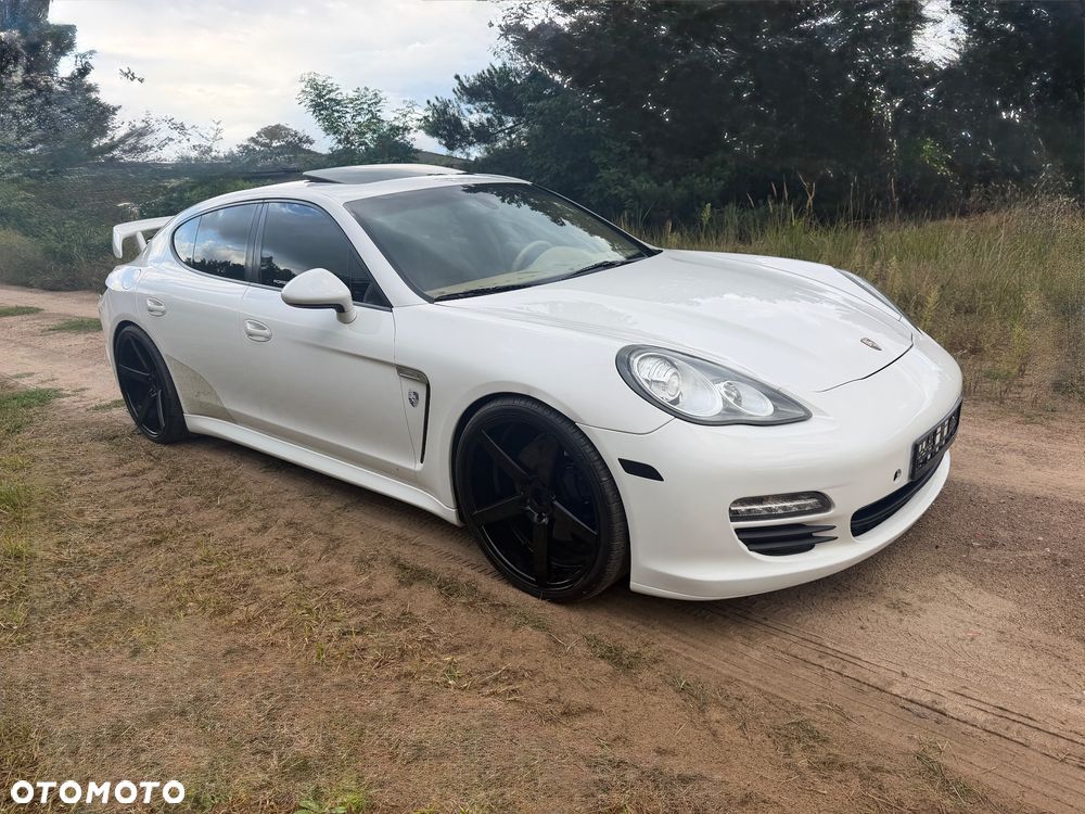 Porsche Panamera 4 PDK - 1