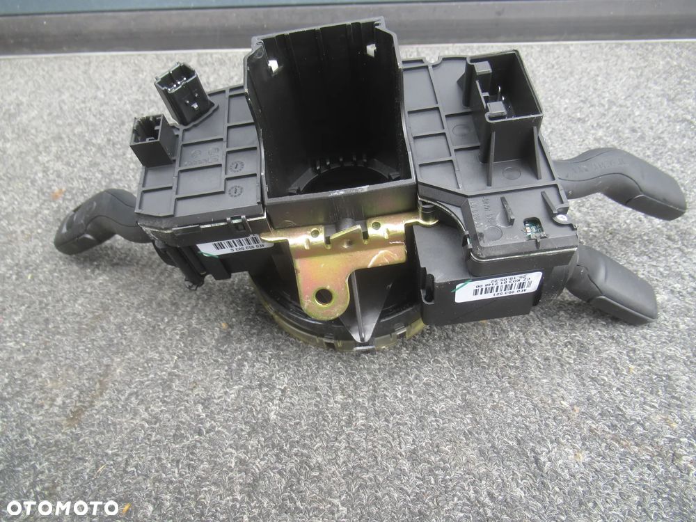 PRZEŁĄCZNIK ZESPOLONY MANETKA TAŚMA AUDI A4 B7 8E0953549Q 4E0953541 - 9
