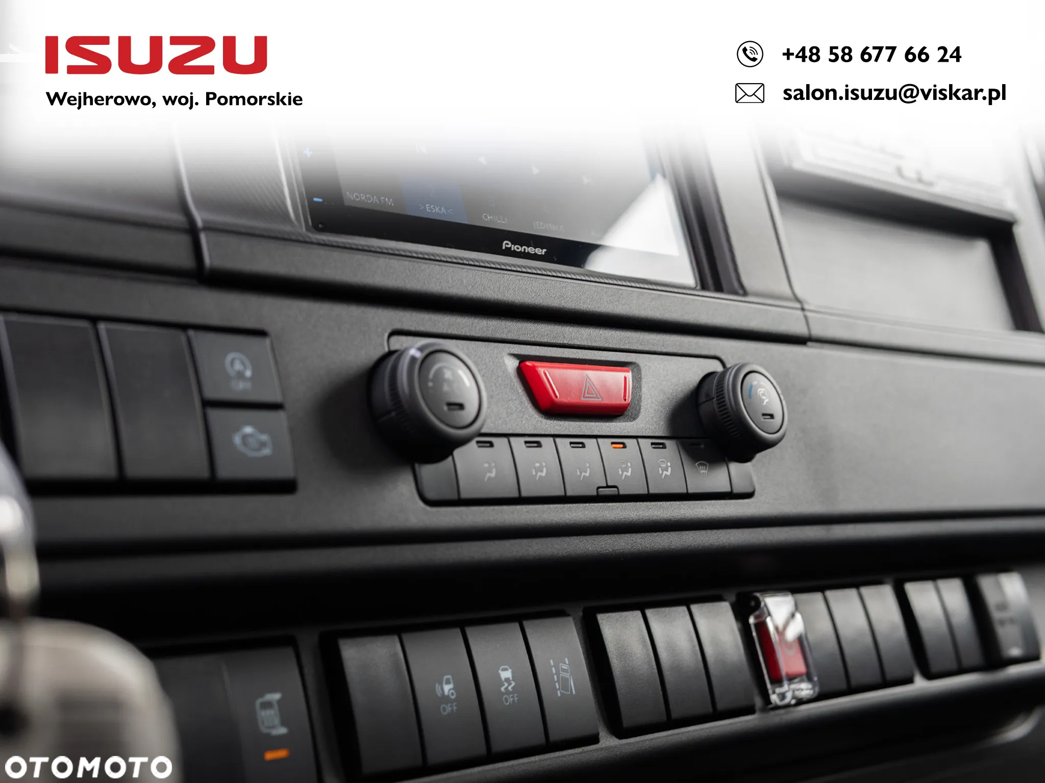 Isuzu M30 Serie Blue automat - 24