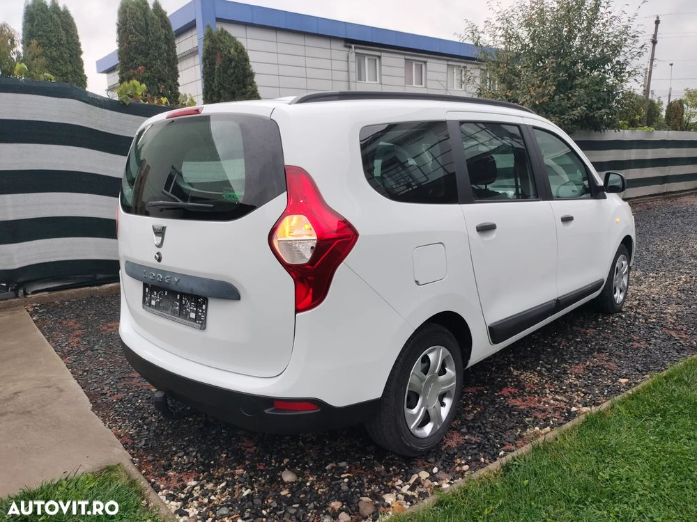 Dacia Lodgy dCi 90 Essential - 3