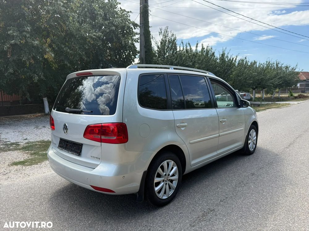 Volkswagen Touran 2.0 TDI DPF DSG Highline - 6