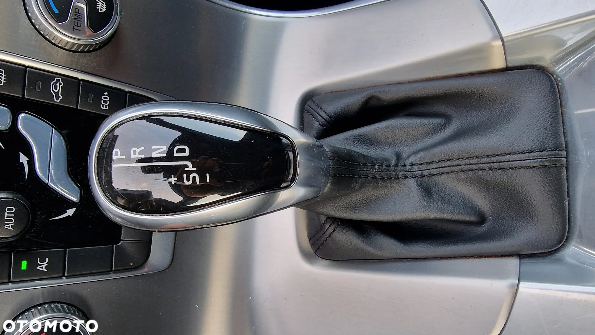 Volvo V60 D4 Drive-E Summum - 30