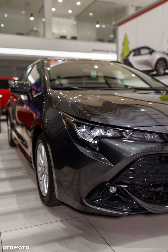 Toyota Corolla 1.8 Hybrid Comfort - 12