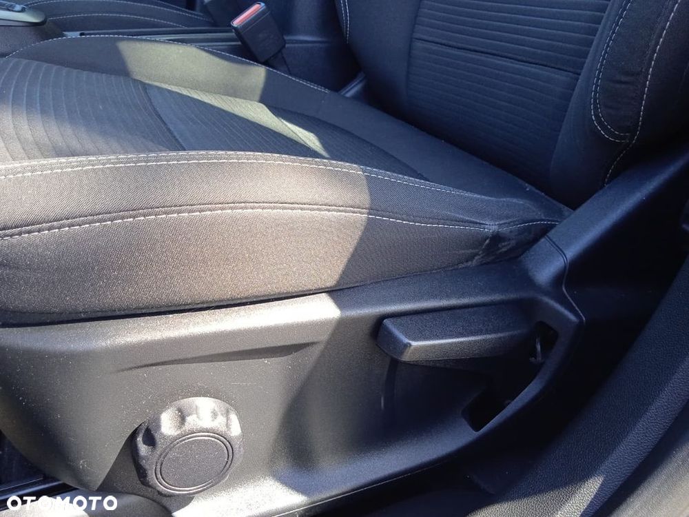 Ford Kuga 1.5 EcoBoost TITANIUM - 33