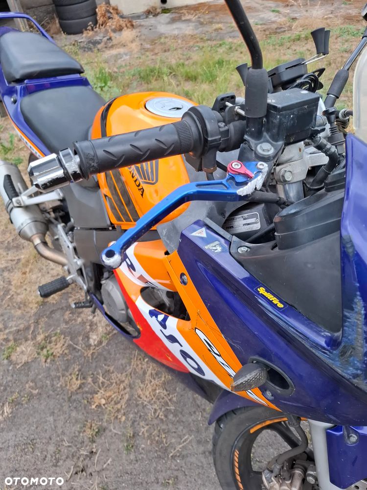 Honda CBR - 7
