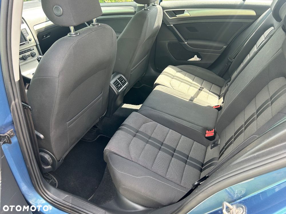 Volkswagen Golf 1.6 TDI BMT Comfortline - 10