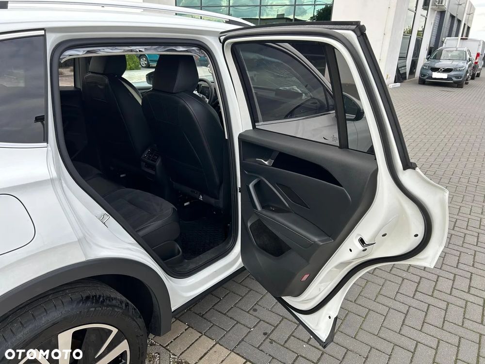 Volkswagen Tiguan 1.5 eHybrid PHEV 150kW Elegance DSG - 12