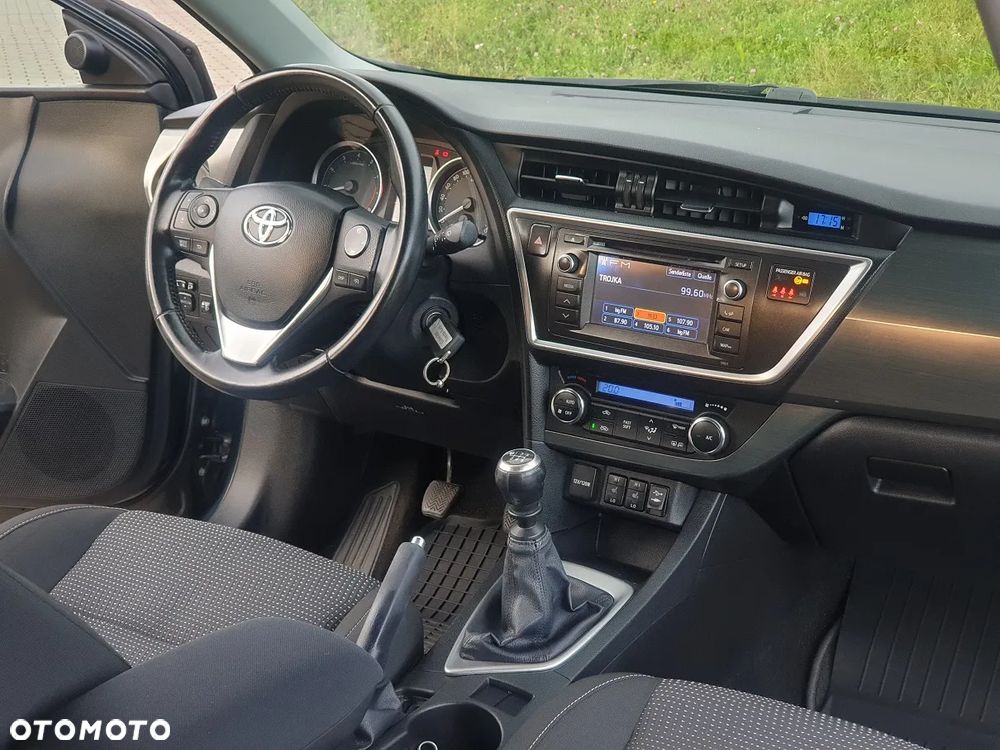 Toyota Auris 1.6 Valvematic START Edition - 22