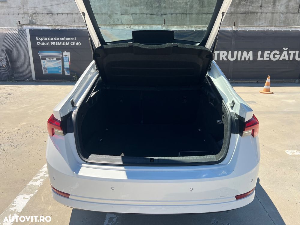 Skoda Octavia 2.0 TDI DSG Style - 7