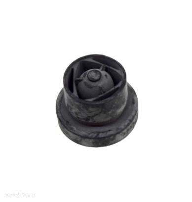 VOLVO V70 XC70 guma poduszka górnej osłony silnika - 2