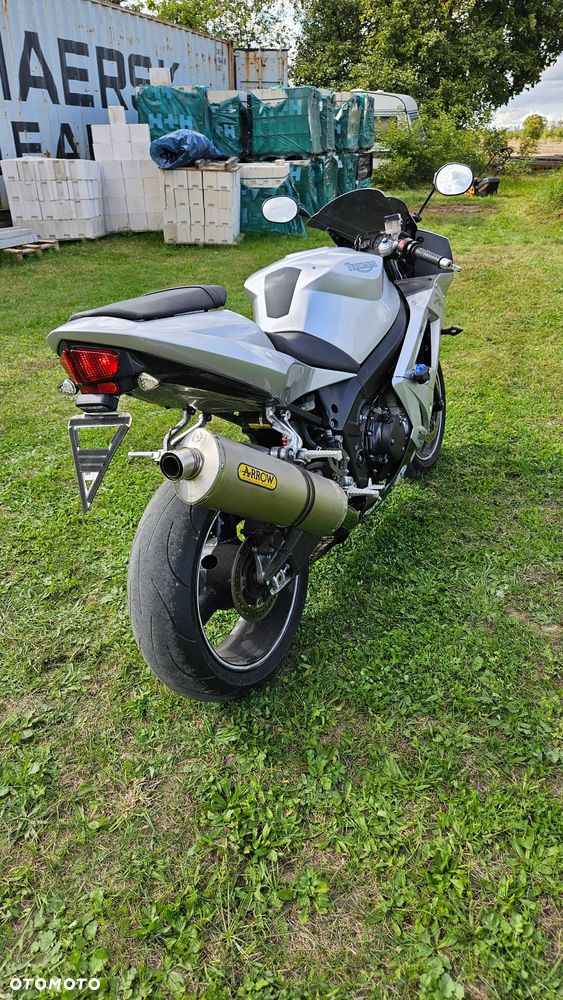 Triumph Daytona - 9
