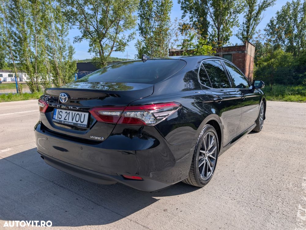 Toyota Camry 2.5 Exclusive - 3
