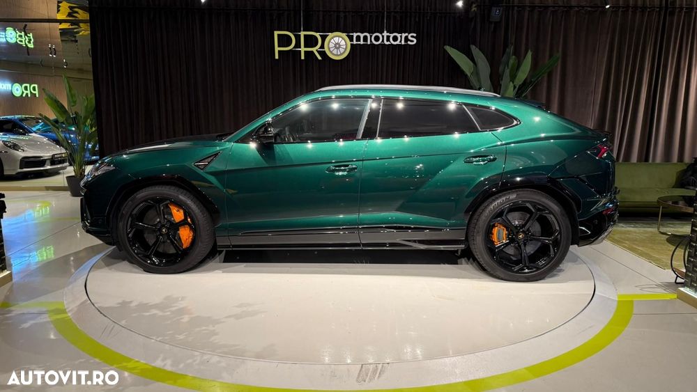 Lamborghini URUS - 10