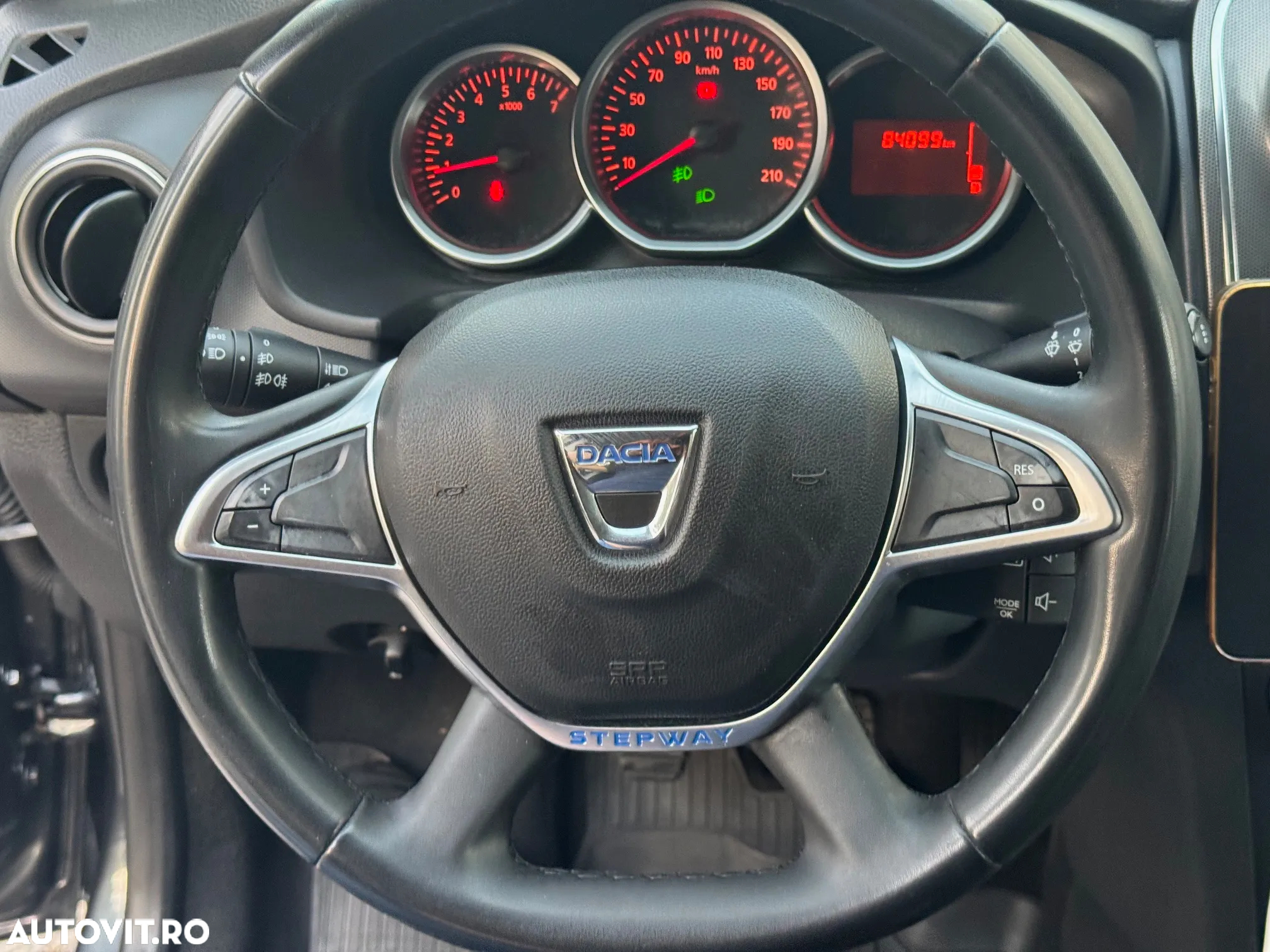 Dacia Logan Stepway 0.9 TCe - 13