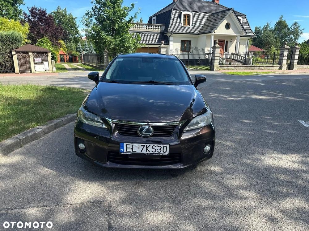 Lexus CT - 1