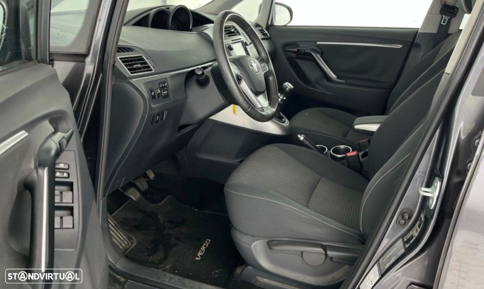 Toyota Verso 1.6 D-4D Comfort+GPS - 8