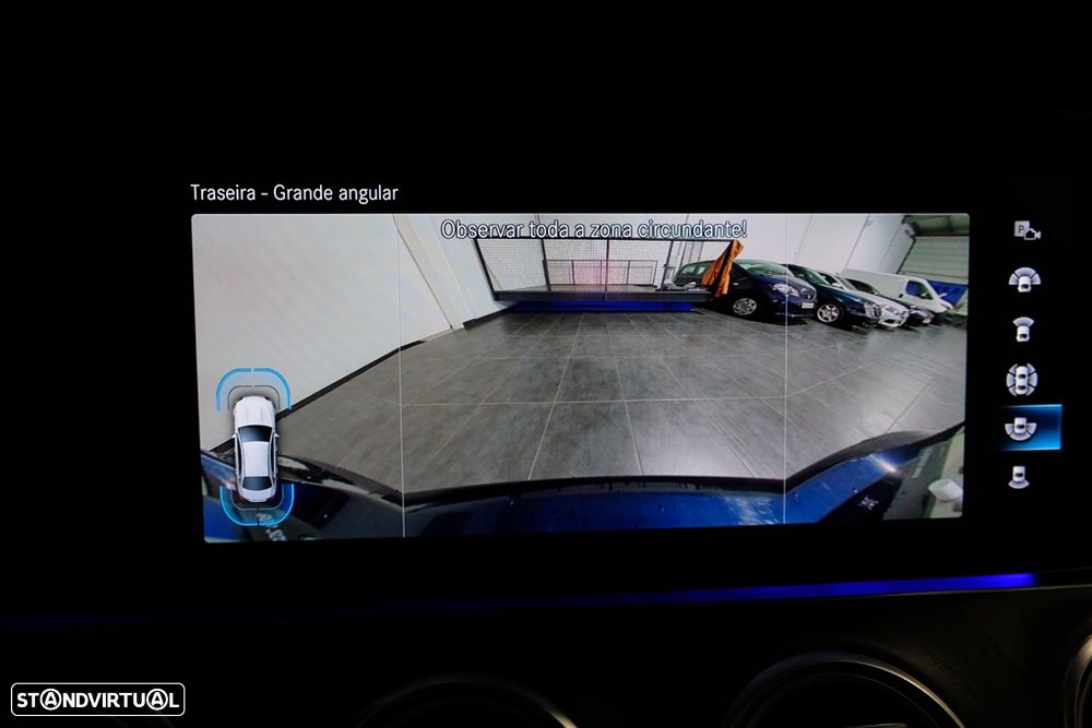 Mercedes-Benz E 300 de AMG Line - 19