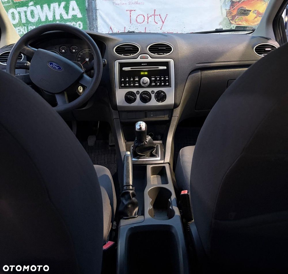 Ford Focus 1.6 TDCi Ambiente - 9