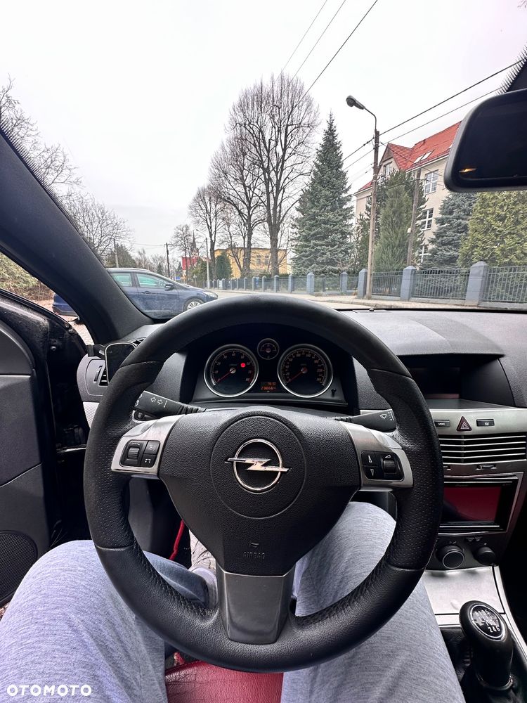Opel Astra 2.0 T Sport - 10