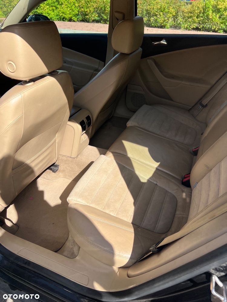 Volkswagen Passat 2.0 TDI DPF Highline DSG - 12