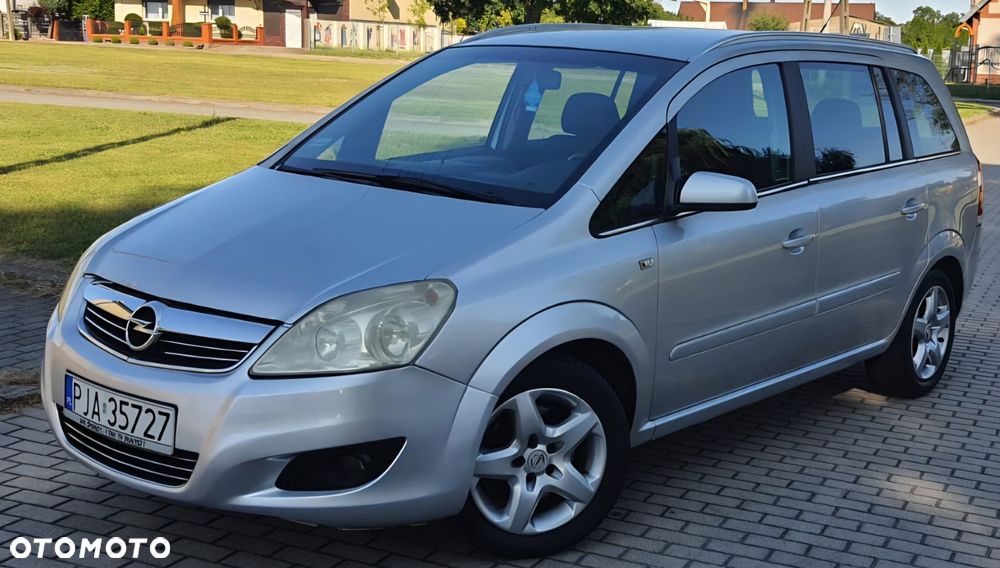 Opel Zafira - 1