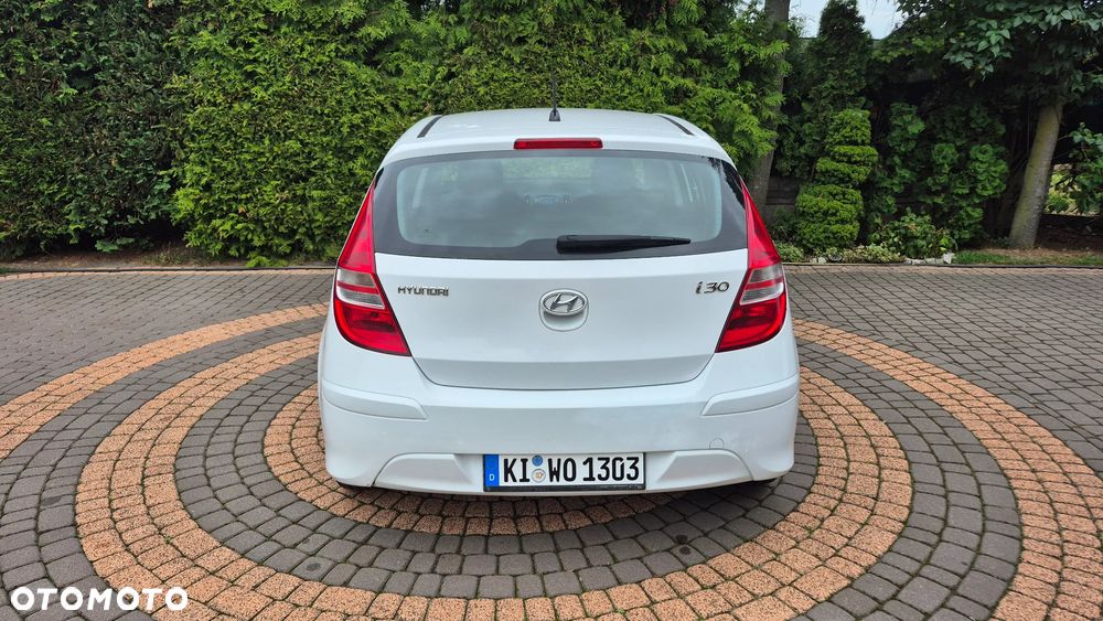 Hyundai i30 1.4 Base + EU5 - 7
