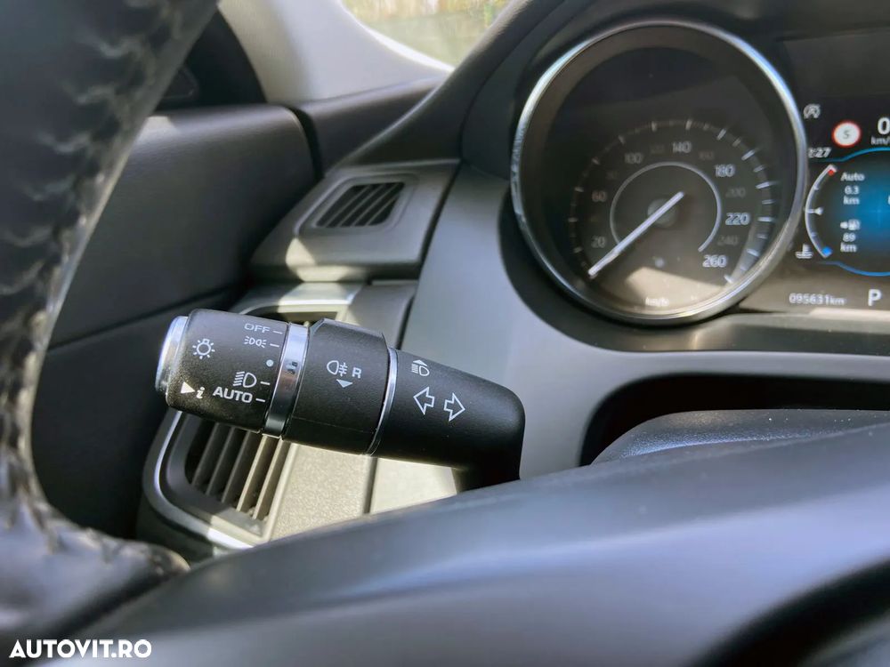 Jaguar E-Pace D150 AWD SE - 29