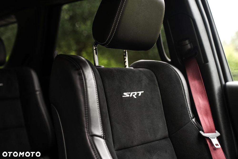 Dodge Durango 6.4 SRT - 29