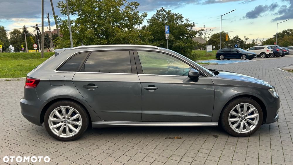 Audi A3 Sportback 1.6 TDI (clean diesel) S line Sportpaket - 12