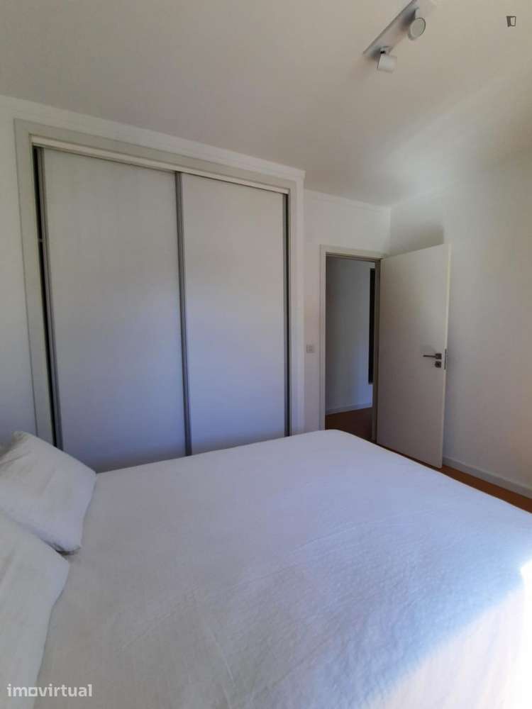 Quarto - localizado em Martim Moniz Lisbon - Grande imagem: 2/17