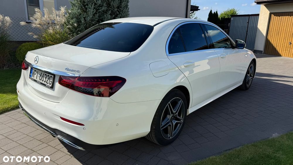 Mercedes-Benz Klasa E 220 d 4-Matic 9G-TRONIC - 2