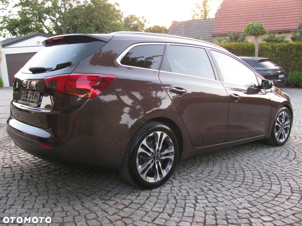 Kia Ceed 1.6 GDI DCT Platinum Edition - 7
