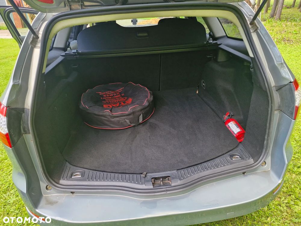 Ford Mondeo 2.0 Ambiente - 18