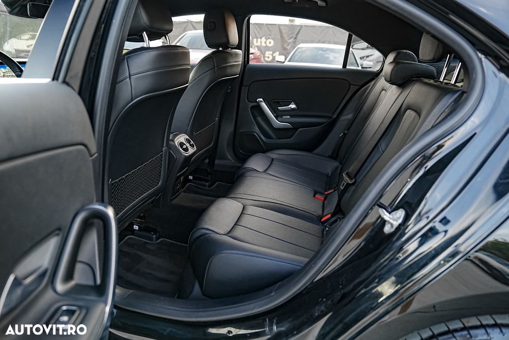 Mercedes-Benz A 250 e Sedan 8G-DCT Edition 2021 - 17