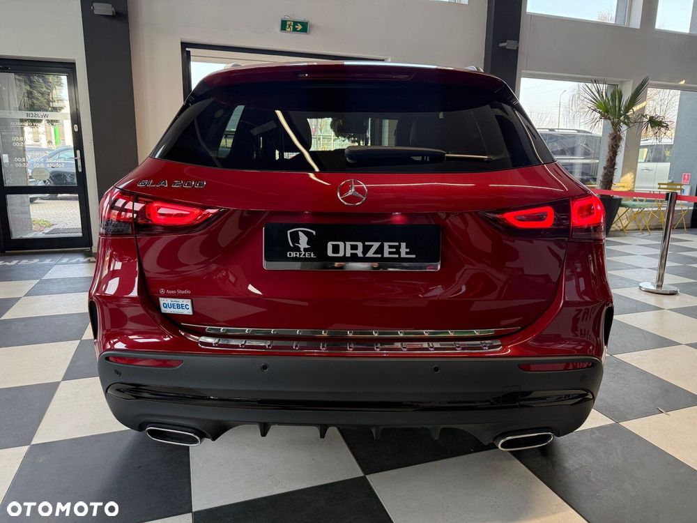 Mercedes-Benz GLA - 6