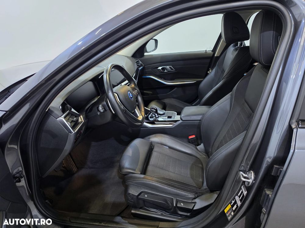 BMW Seria 3 320e Aut. Sport Line - 8